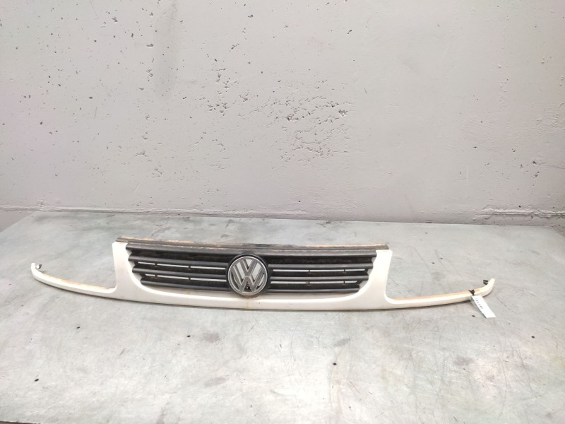 Recambio de rejilla delantera central para volkswagen polo berlina (6n1) básico referencia OEM IAM   