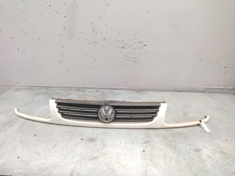 Recambio de rejilla delantera central para volkswagen polo berlina (6n1) básico referencia OEM IAM   