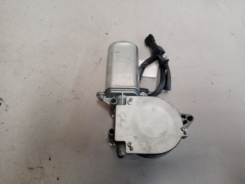 Recambio de motor elevalunas delantero derecho para renault premium route 2006 10.8 diesel referencia OEM IAM   