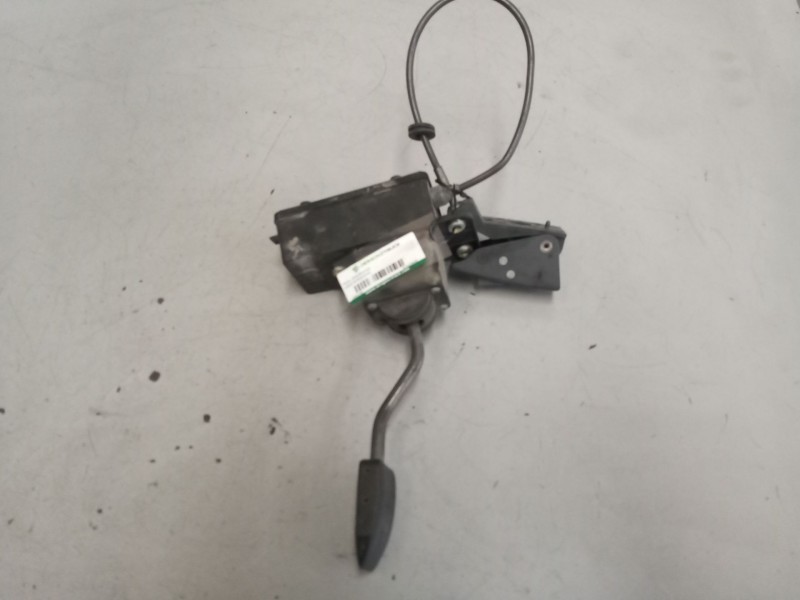 Recambio de pedal acelerador para iveco eurocargo 5.9 diesel referencia OEM IAM 41020645  