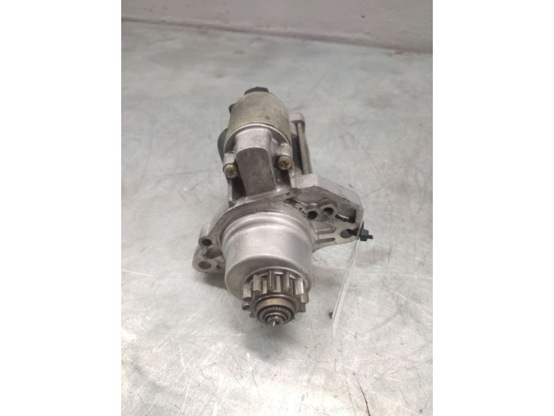 Recambio de motor arranque para nissan almera (n16/e) acenta referencia OEM IAM 23300WD000 12 DIENTES M008T75371
