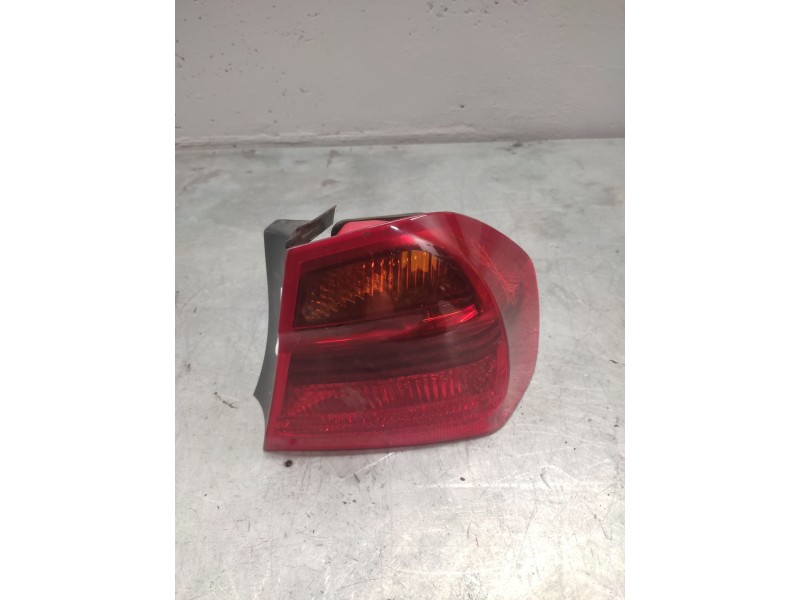 Recambio de piloto trasero derecho para bmw serie 3 berlina (e90) 320d referencia OEM IAM   