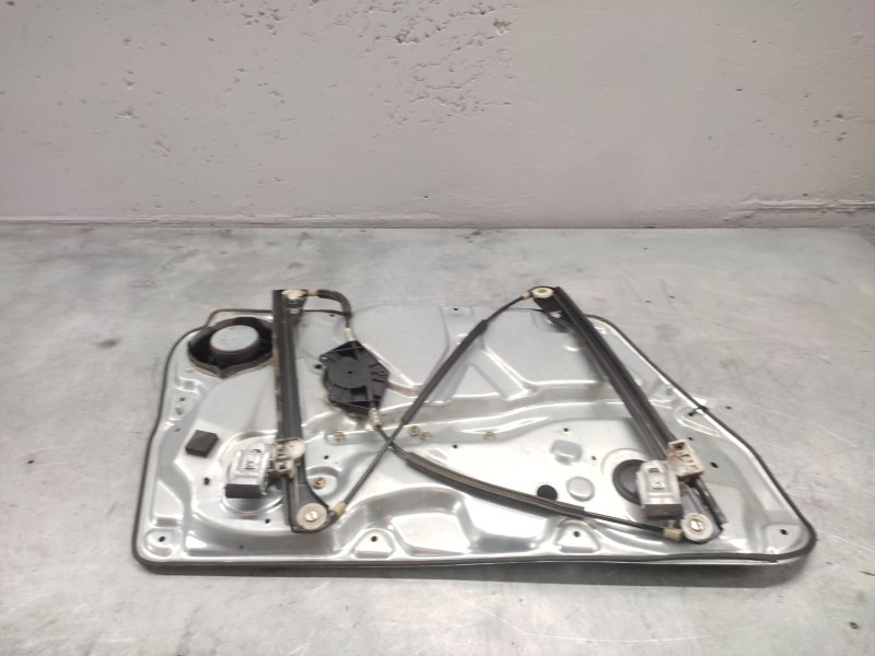 Recambio de elevalunas delantero derecho para seat leon (1p1) referencia OEM IAM   