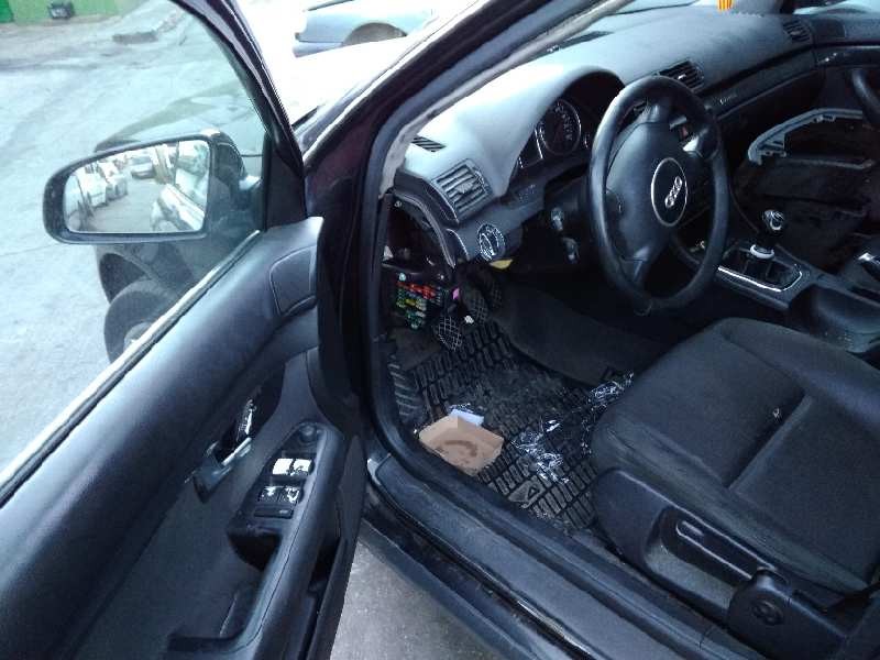 audi a4 berlina (8e) del año 2001