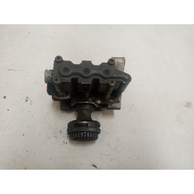 Recambio de valvula aire para volvo fh xxx 12.8 diesel referencia OEM IAM 21620170 VALVULA SECADORA 4324250070