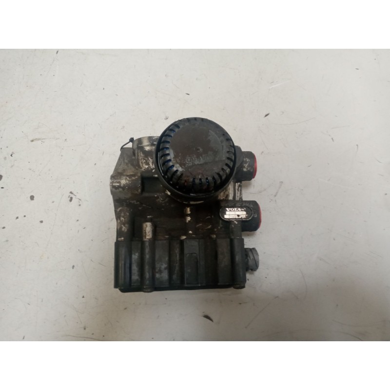 Recambio de valvula aire para volvo fh xxx 12.8 diesel referencia OEM IAM 21620170 VALVULA SECADORA 4324250070