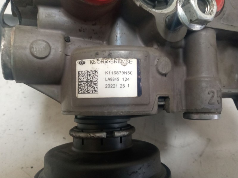 Recambio de valvula aire para daf serie lf45.xxx desde 06 referencia OEM IAM LA8645  K116879N50