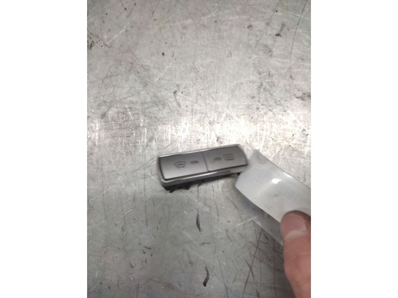 Recambio de boton antivaho para ford mondeo berlina (ge) ambiente referencia OEM IAM  6 PINS 