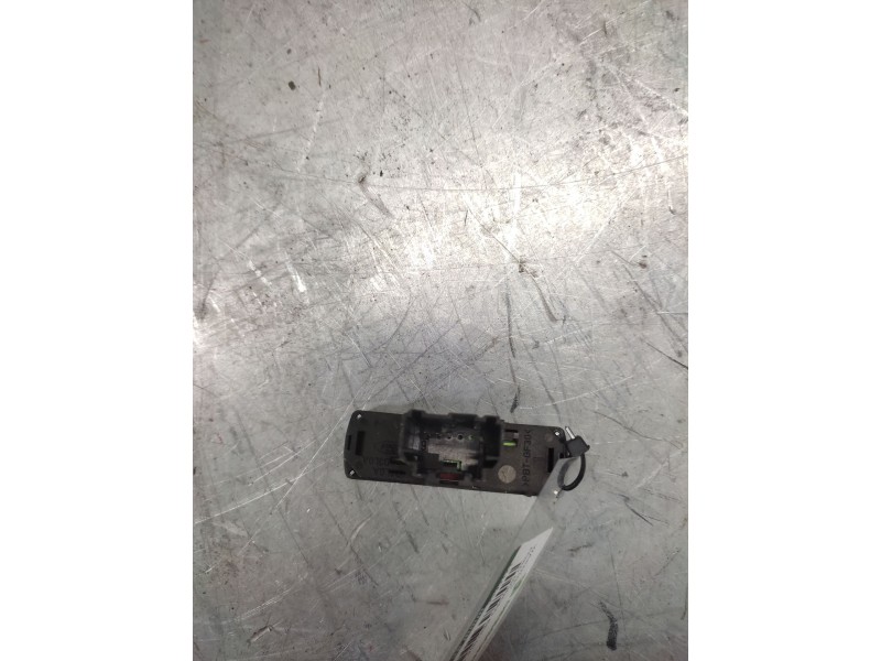 Recambio de warning para ford mondeo berlina (ge) ambiente referencia OEM IAM 4S7T13A350AB  3 PINS