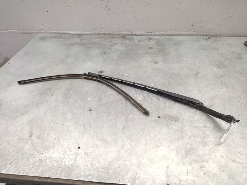 Recambio de brazo limpia delantero derecho para peugeot 307 berlina (s2) 1.6 hdi referencia OEM IAM   