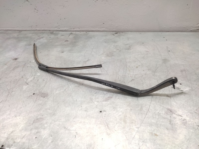 Recambio de brazo limpia delantero izquierdo para peugeot 307 berlina (s2) 1.6 hdi referencia OEM IAM   