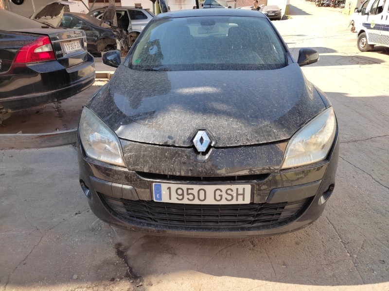 renault megane iii berlina 5 p del año 2009