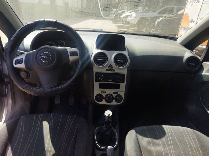 opel corsa d del año 2008