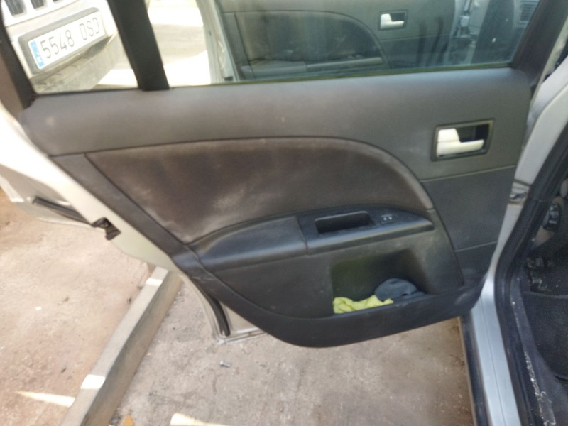 ford mondeo iii sedán (b4y) del año 2002