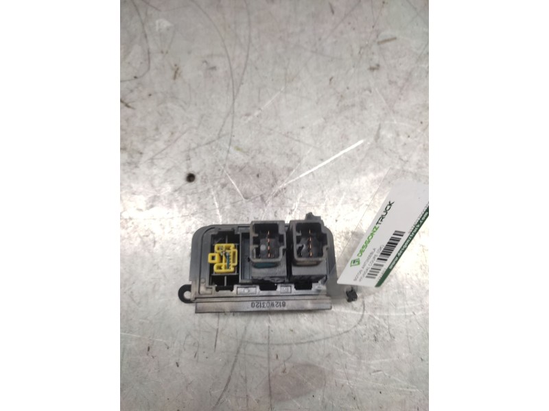 Recambio de boton antiniebla para hyundai coupe (gk) 2.0 fx full referencia OEM IAM 937402700070819  