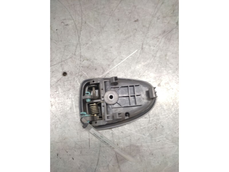 Recambio de maneta interior delantera derecha para hyundai accent (lc) gl 4p referencia OEM IAM   
