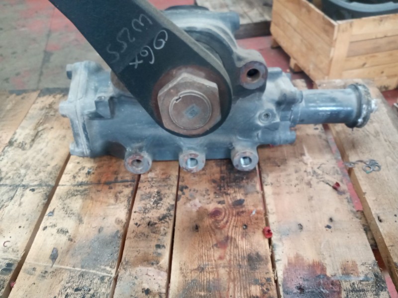 Recambio de caja direccion para man tgx 18.xxx 10.5 diesel referencia OEM IAM 81462006535  8098955808