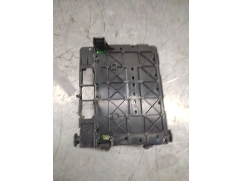 Recambio de caja reles / fusibles para citroën c3 1.4 magic referencia OEM IAM 9643498880  BSM