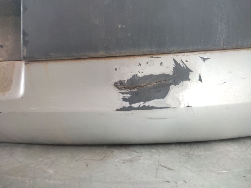 Recambio de paragolpes trasero para renault megane ii classic berlina confort authentique referencia OEM IAM   