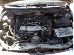 toyota avensis berlina (t25) del año 2004