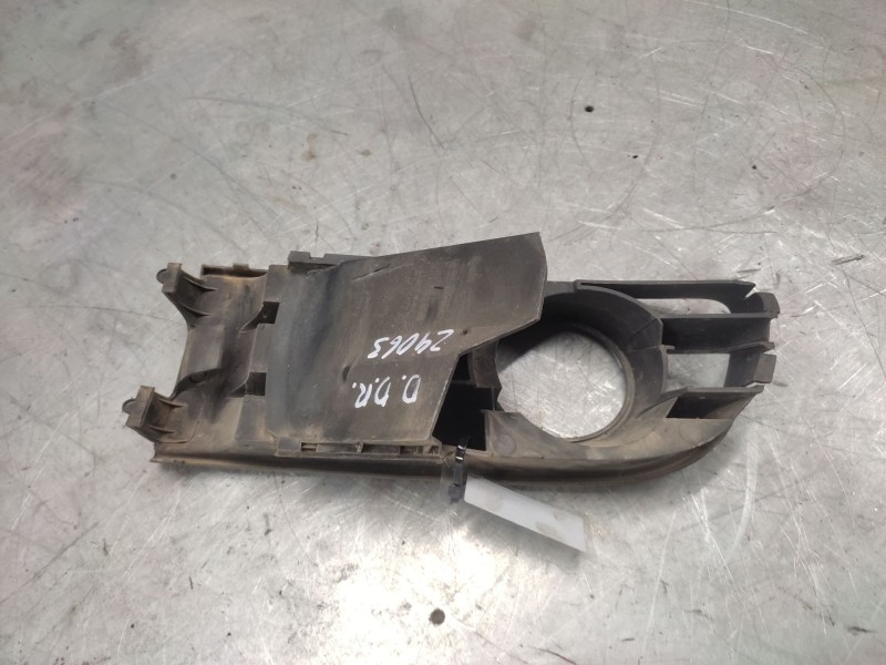 Recambio de rejilla paragolpes derecha para volkswagen polo (9n1) gt referencia OEM IAM   