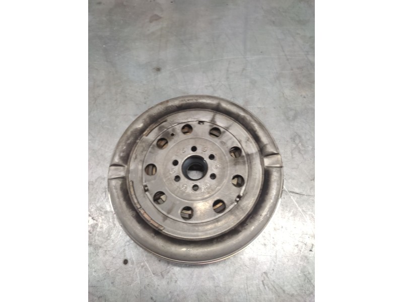 Recambio de volante motor para audi a3 (8l) 1.9 tdi ambiente referencia OEM IAM   