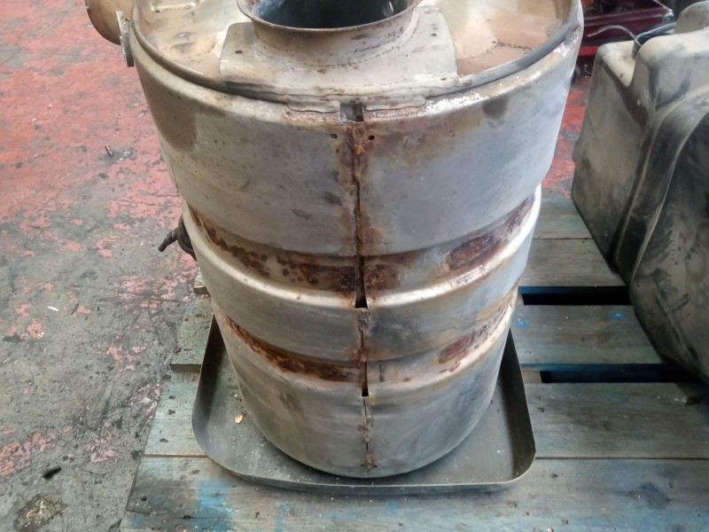 Recambio de catalizador para renault magnum ab 2005 12.8 diesel referencia OEM IAM 7420920706  