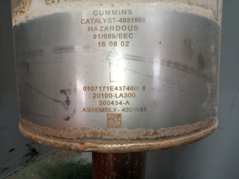 Recambio de catalizador para nissan trucks atleon 140 referencia OEM IAM 20100LA300  