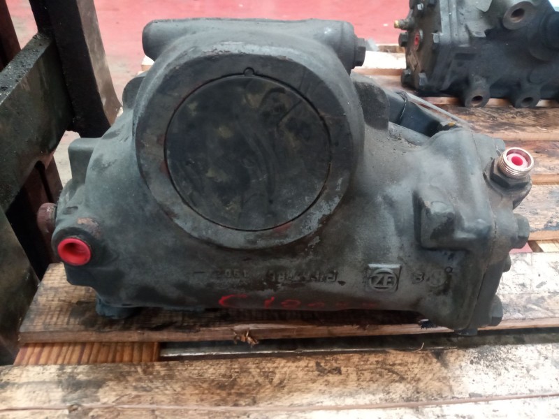 Recambio de caja direccion para mercedes-benz oc 500 rf1842 / titaniun referencia OEM IAM 8098955608  