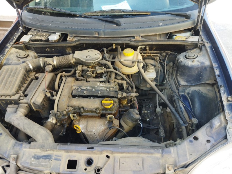 opel corsa b del año 1993