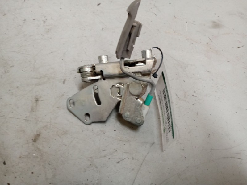 Recambio de cerradura puerta delantera izquierda para daf trucks xf 106 480 referencia OEM IAM   