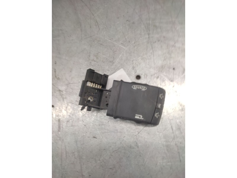 Recambio de mando volante para renault megane ii berlina 5p authentique referencia OEM IAM  6 PINS 