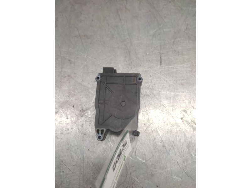 Recambio de motor cierre centralizado porton para chevrolet lacetti cdx referencia OEM IAM 96518906  2 PINS