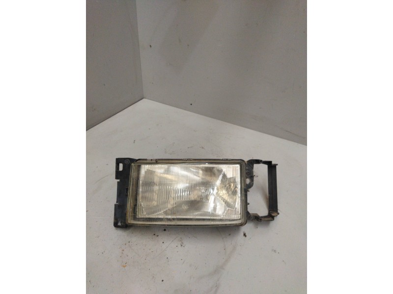 Recambio de faro izquierdo para scania serie 4 (p/r 164 l) 15.6 diesel referencia OEM IAM   