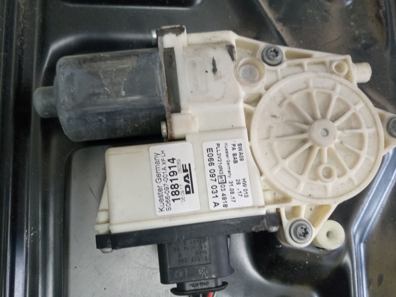 Recambio de elevalunas delantero izquierdo para daf trucks xf 106 480 referencia OEM IAM   