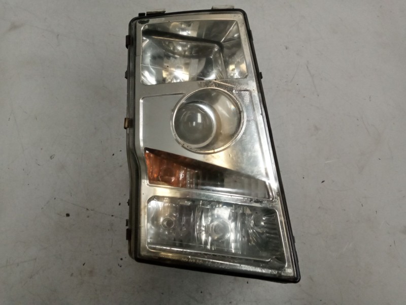 Recambio de faro derecho para volvo fh 12 2002  12.1 diesel (d12d420) referencia OEM IAM   
