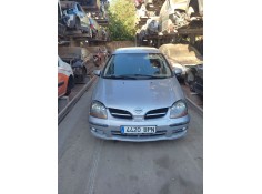 nissan almera tino (v10m) del año 2001