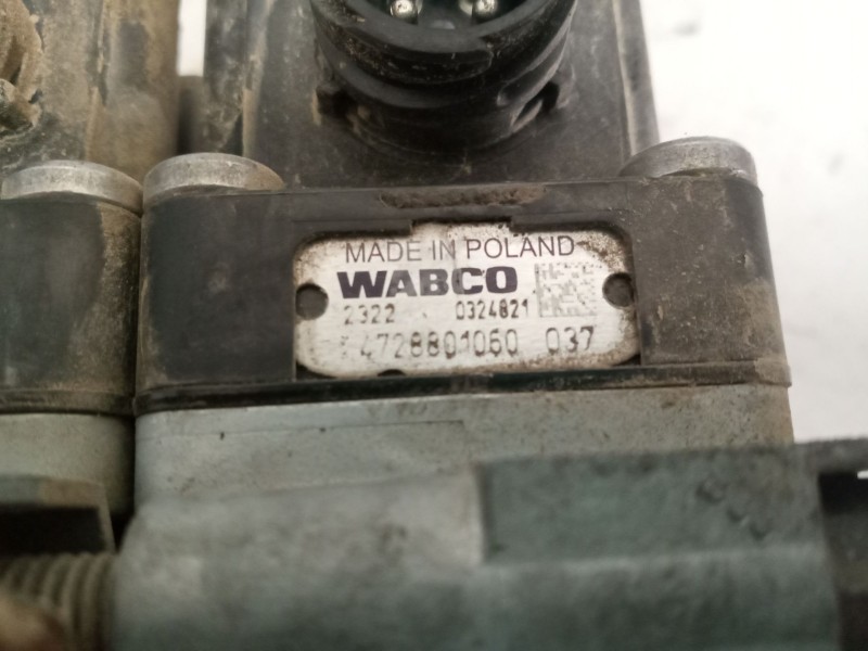 Recambio de valvula aire para iveco eurocargo referencia OEM IAM 4728801060  