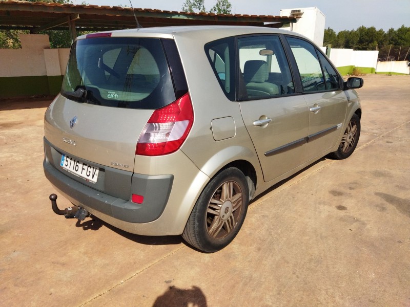 renault scenic ii del año 2006