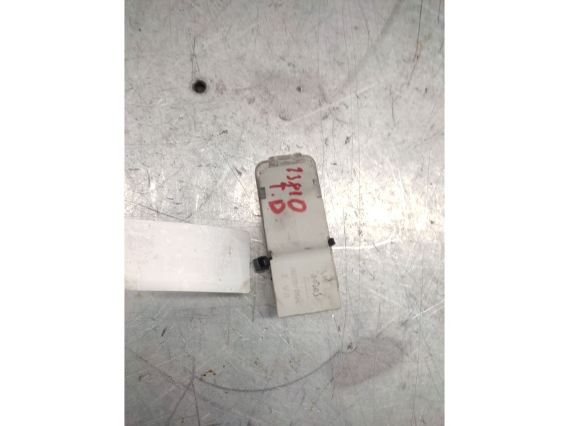 Recambio de luz interior para peugeot 308 confort referencia OEM IAM  PUERTA TRASERA DERECHA 2 PINS