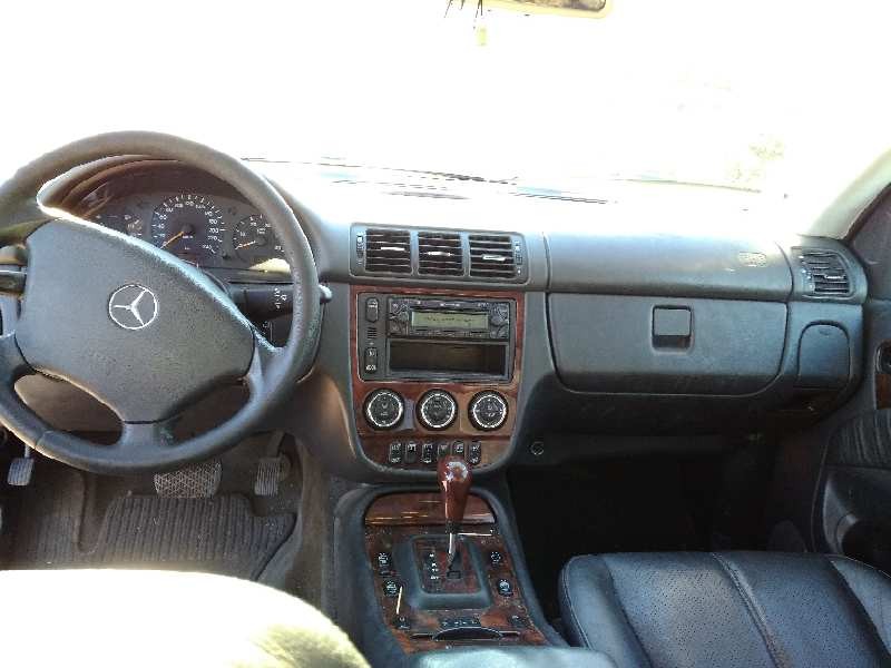 mercedes-benz clase m (w163) del año 2004