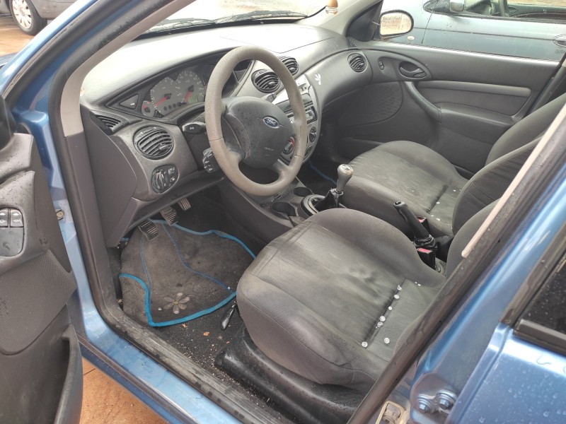 ford focus berlina (cak) del año 2003