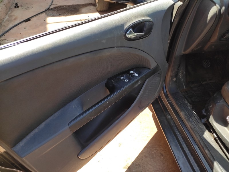 seat leon (1p1) del año 2005