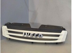 Recambio de rejilla delantera central para iveco daily caja abierta cabina simple 65 c... batalla 3450 referencia OEM IAM   