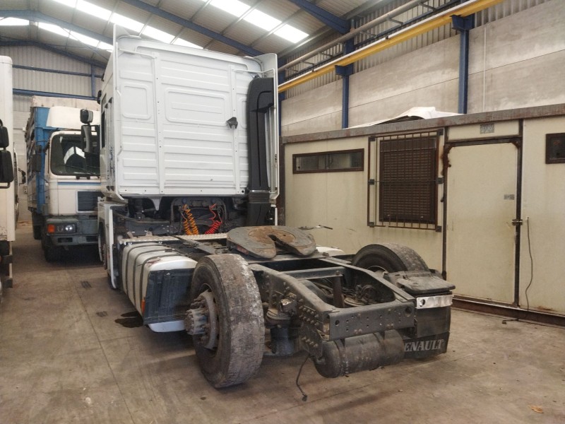 renault magnum ab 2005 del año 2011