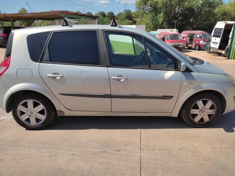 renault scenic ii del año 2003