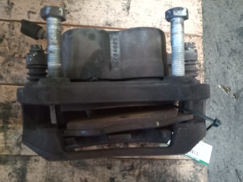 Recambio de pinza freno delantera izquierda para nissan cabstar e referencia OEM IAM 204085  bosch