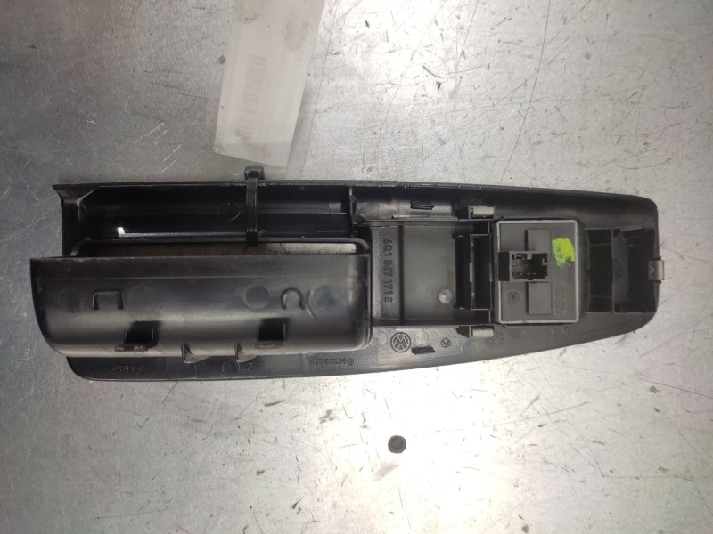 Recambio de mando elevalunas delantero izquierdo para volkswagen polo (9n1) gt referencia OEM IAM  4 PINS 