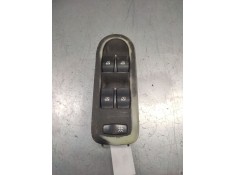 Recambio de mando elevalunas delantero izquierdo para renault clio ii fase i (b/cbo) 1.2 referencia OEM IAM 156018070  