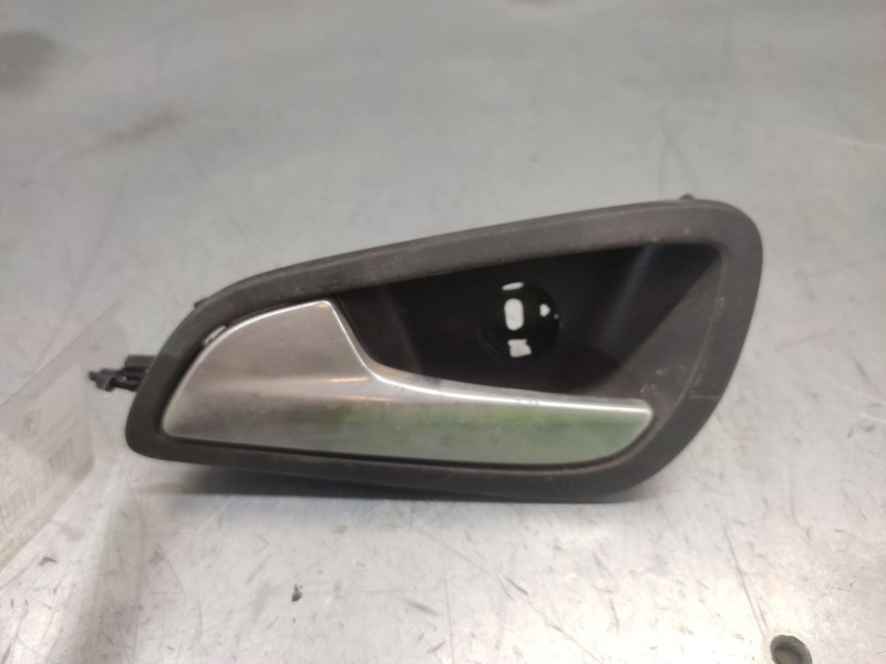 Recambio de maneta interior trasera izquierda para ford focus lim. (cb8) titanium referencia OEM IAM AM51U22601BDW  